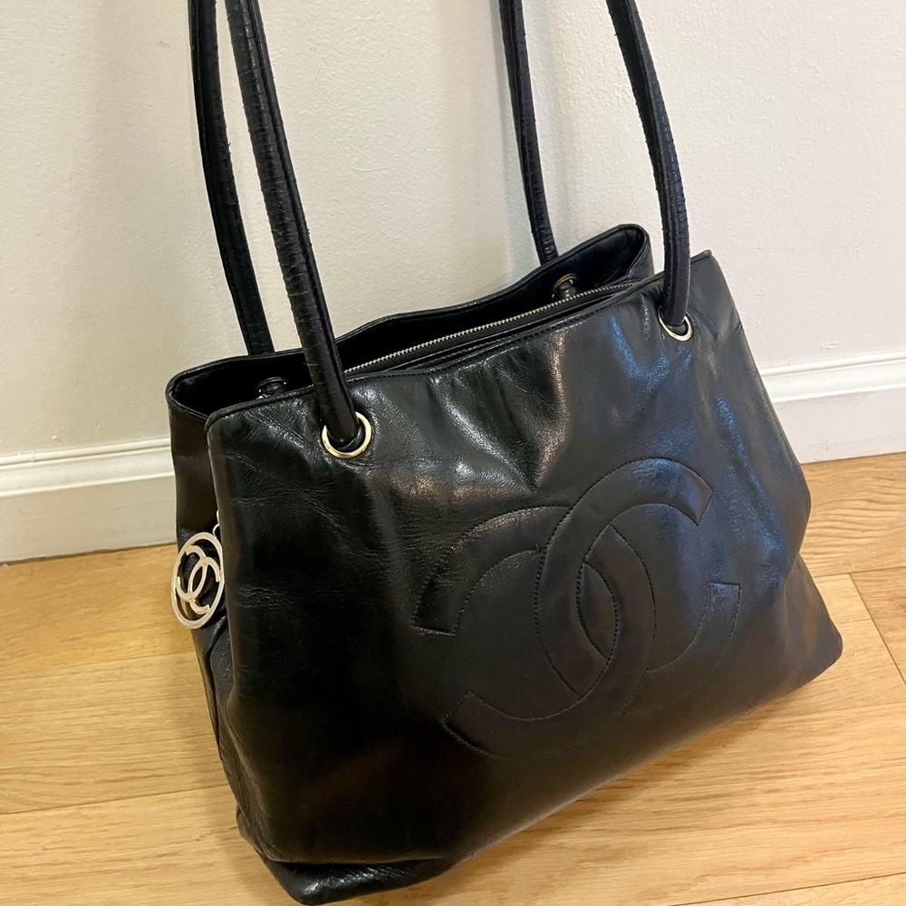 SOLD!! RARE Chanel Vintage tote bag